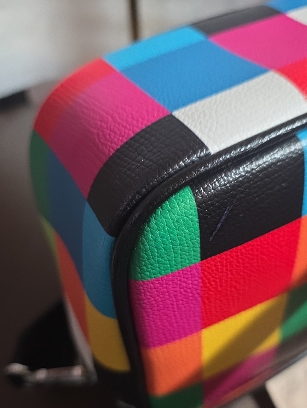 Karl Lagerfeld Multicolor Checkered Camera Crossbody Euc - Picture 6 of 13